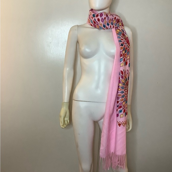 NWOT Pink Multicolor Patterned Fleece Scarf - Picture 9 of 10